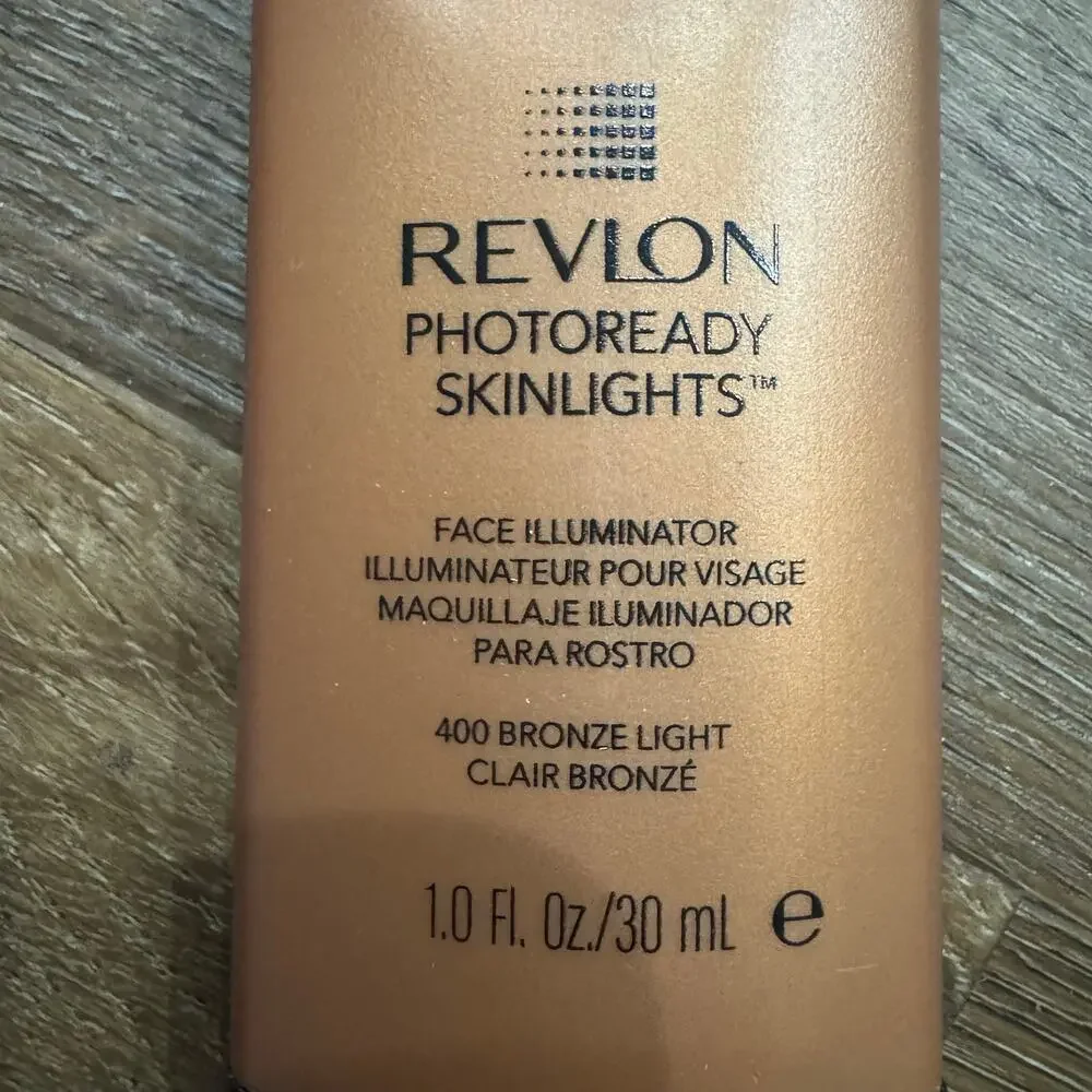 Revlon PhotoReady Skinlights Face Illuminator in 400 Bronze Light, Discontinued